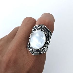 Sterling silver ring mother of pearl Bali pebbled dotted detailing 925